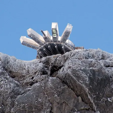 Hotel Hostel-Badgoisern1 2*